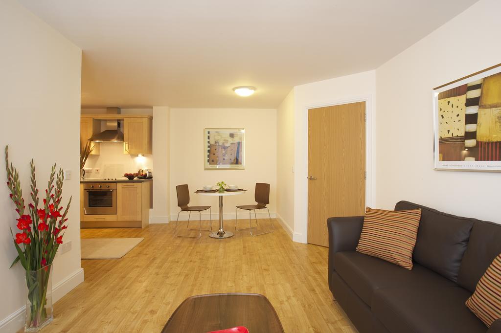 Saco Farnborough Appartement Farnborough  Kamer foto