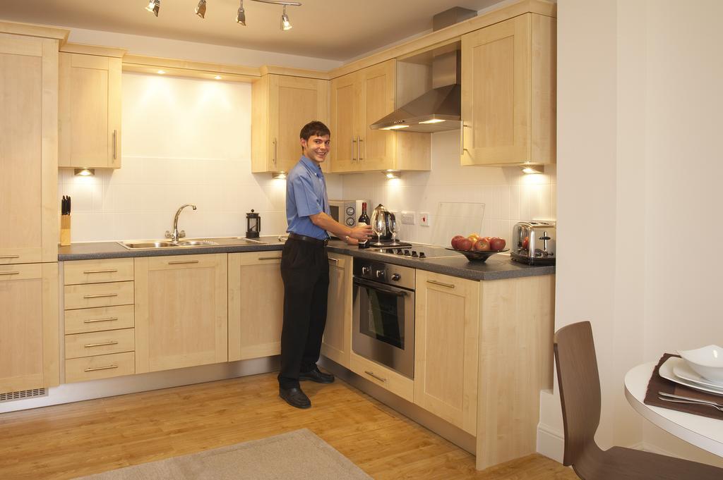 Saco Farnborough Appartement Farnborough  Buitenkant foto